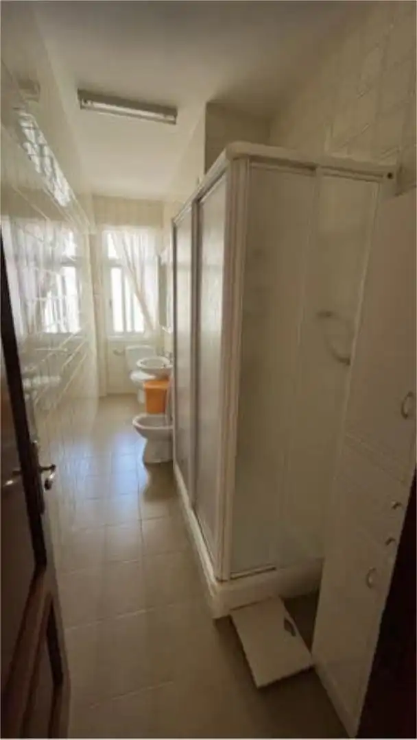 Flat for rent in Os Mallos Bathroom of Flat for rent in A Coruña Capital