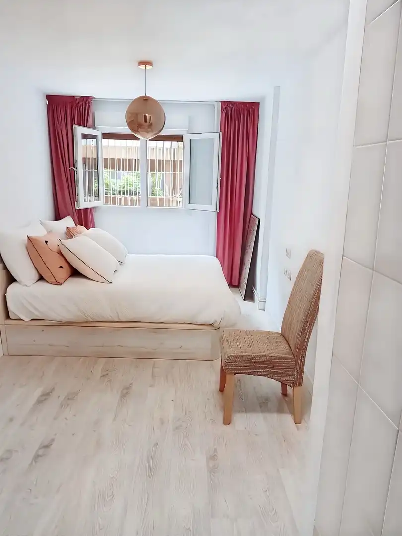 Piso en venta en Donostia Kalea, 6, Iztieta - Olibet - Etxeberrieta Habitación de Piso en venta en Errenteria con Calefacción, Parquet y Amueblado