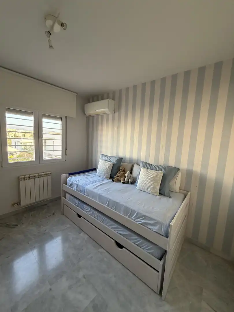 Habitación de Casa o chalet en venta en Albolote con Aire acondicionado y Piscina