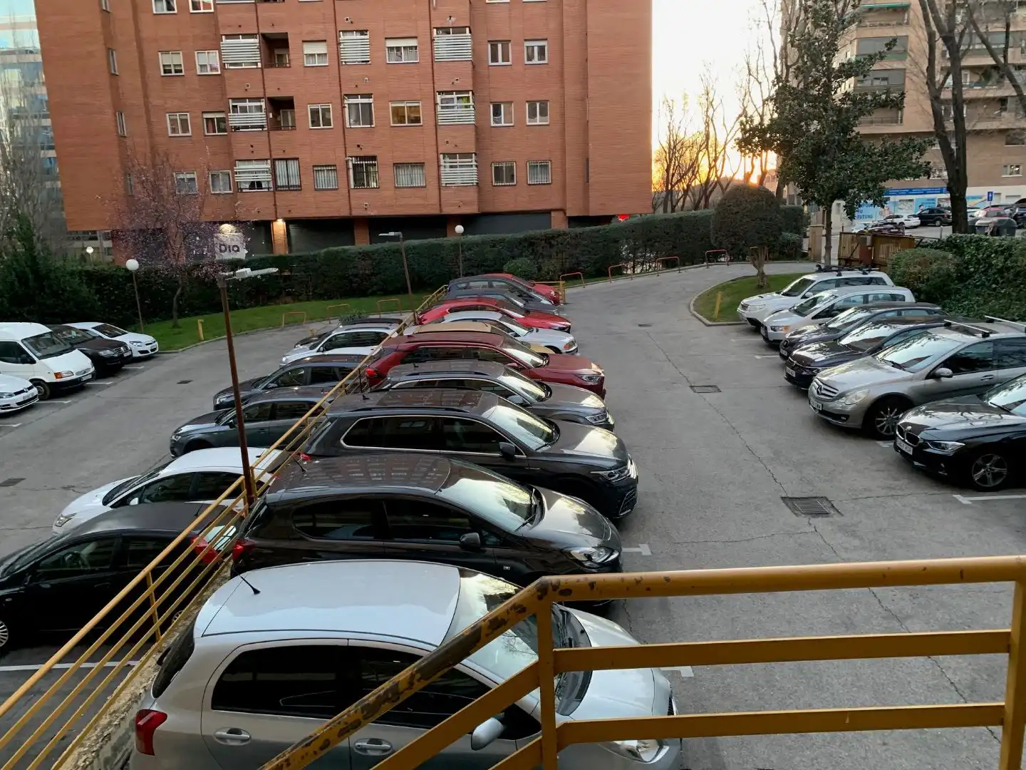 Flat for rent in Calle de Fermín Caballero, 87, Peñagrande