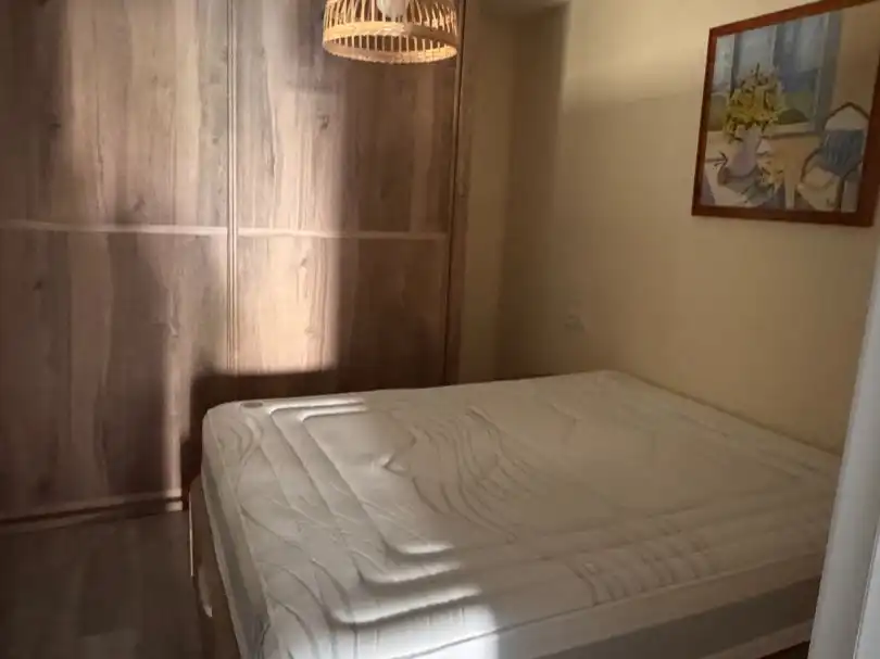 Habitación de Piso de alquiler en Navafría con Calefacción y Amueblado