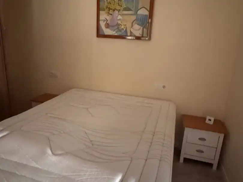 Habitación de Piso de alquiler en Navafría con Calefacción y Amueblado