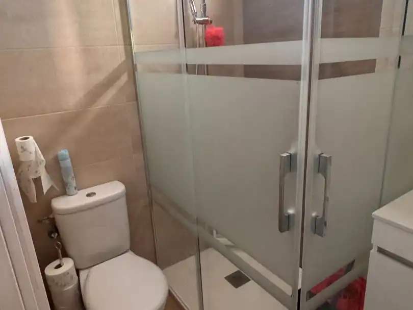 Baño de Piso de alquiler en Navafría con Calefacción y Amueblado