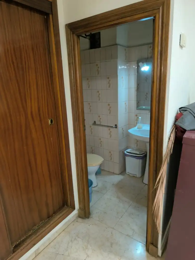 Oficina en venda a Plaza del Altozano, 8, Triana Casco Antiguo Bany de Oficina en venda en Sevilla