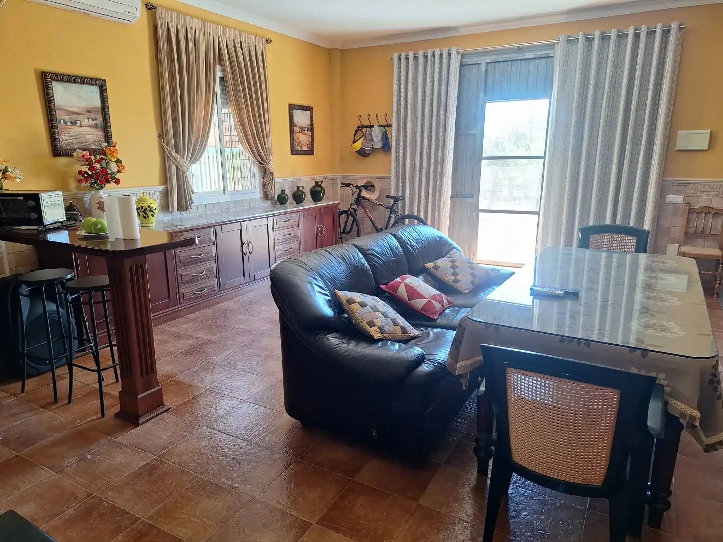 Wohnzimmer von Wohnung zum Verkauf in Olvera