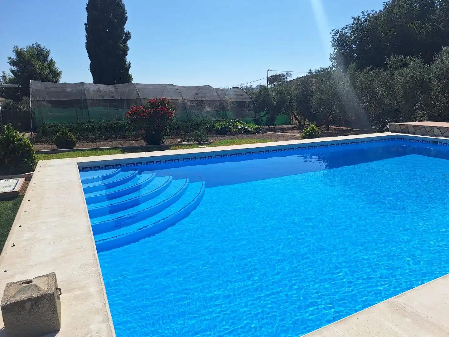 Schwimmbecken von Wohnung zum Verkauf in Olvera