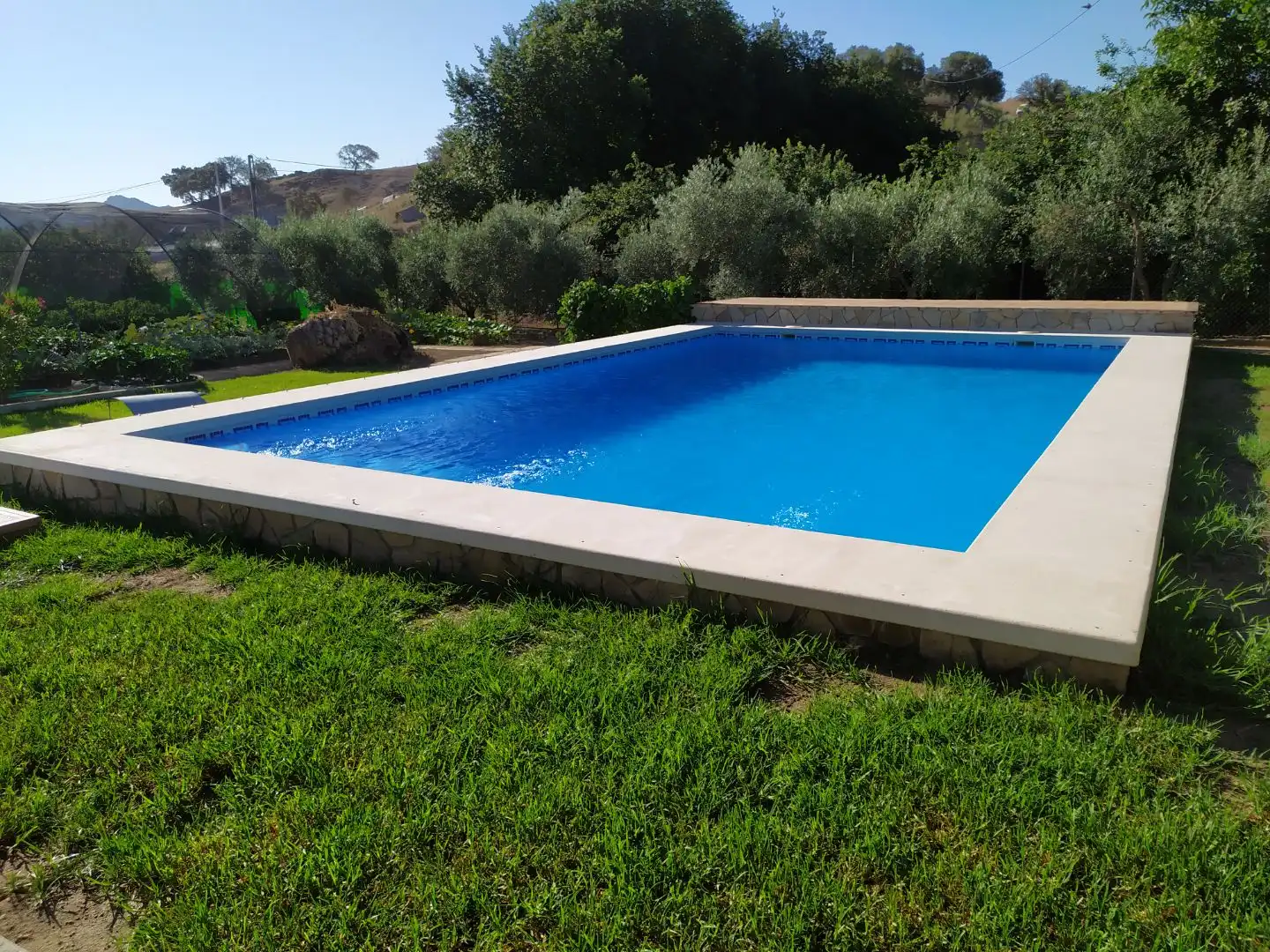 Schwimmbecken von Wohnung zum Verkauf in Olvera