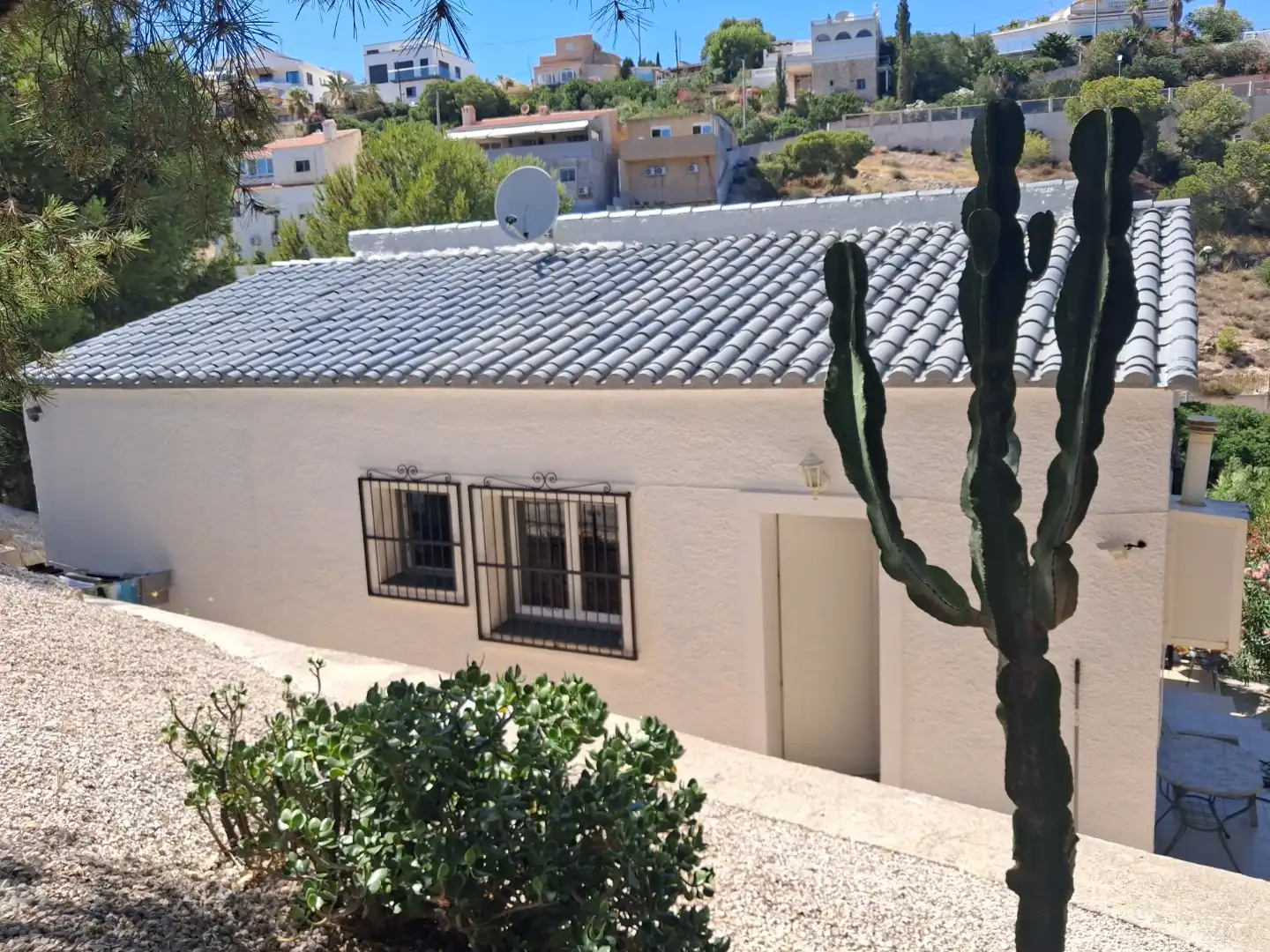 Casa o xalet en venda a Calle Madrid, 40, Pueblo Español - Coveta Fumá Vista exterior de Casa o xalet en venda en El Campello amb Jardí privat, Terrassa i Balcó