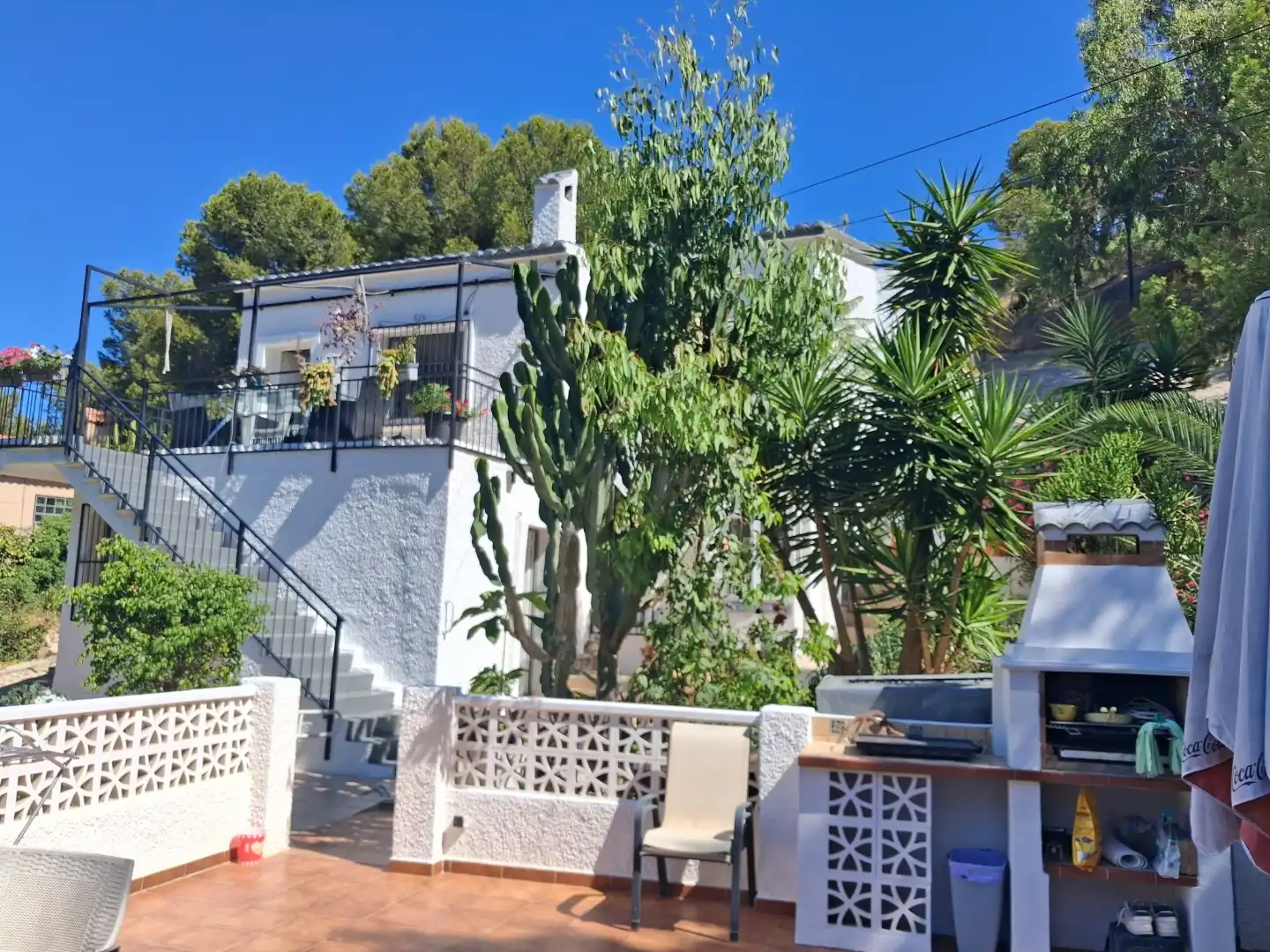 Casa o xalet en venda a Calle Madrid, 40, Pueblo Español - Coveta Fumá Vista exterior de Casa o xalet en venda en El Campello amb Jardí privat, Terrassa i Balcó