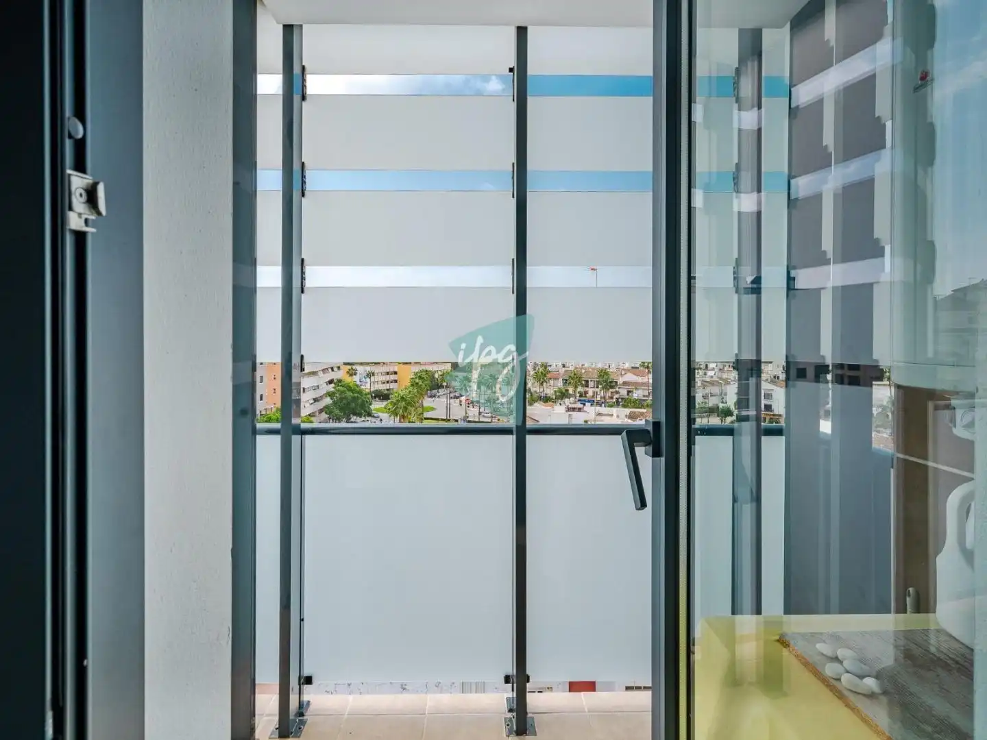 Flat for sale in Calle Pilar de Farinós, 30, Parque Central Balcony of Flat for sale in Estepona with Air Conditioner, Heating and Terrace