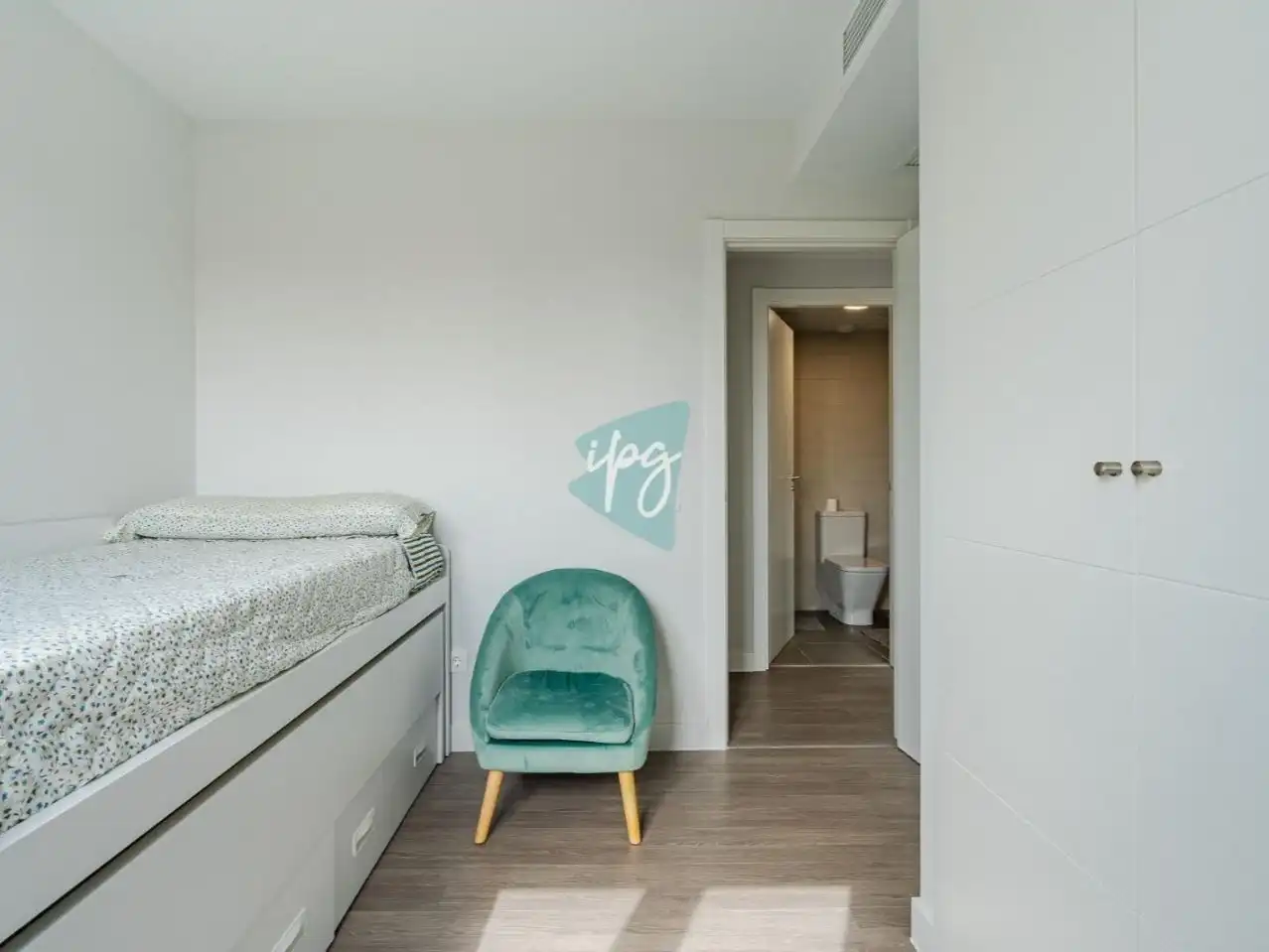 Flat for sale in Calle Pilar de Farinós, 30, Parque Central Bedroom of Flat for sale in Estepona with Air Conditioner, Heating and Terrace