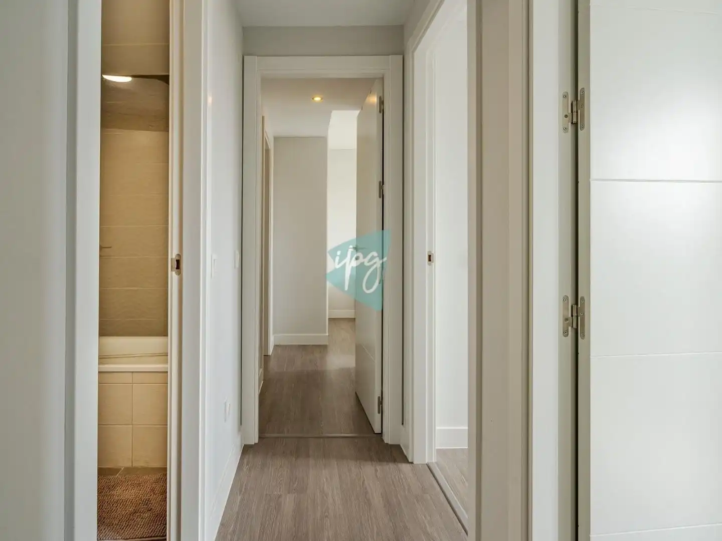 Flat for sale in Calle Pilar de Farinós, 30, Parque Central Flat for sale in Estepona with Air Conditioner, Heating and Terrace