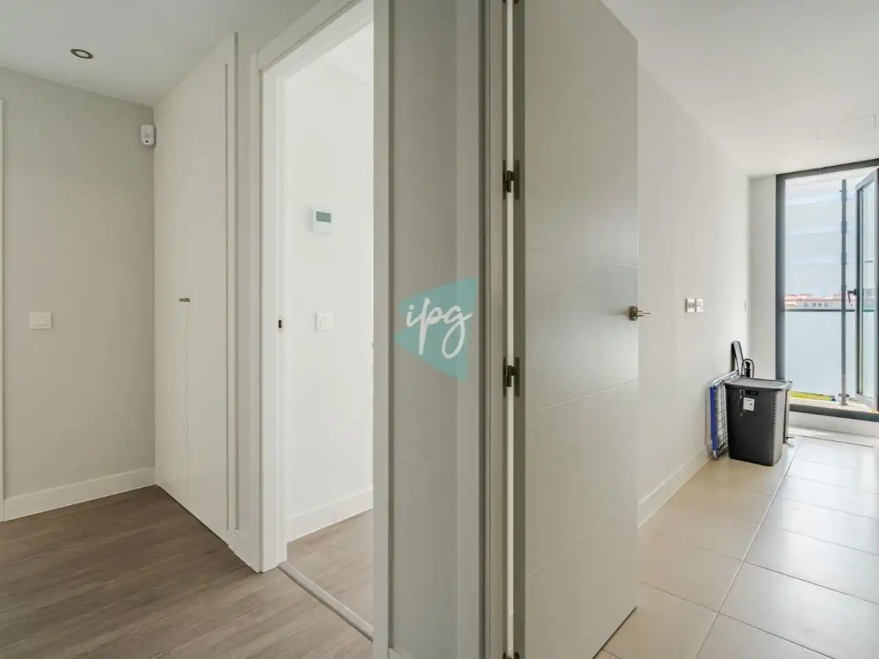 Flat for sale in Calle Pilar de Farinós, 30, Parque Central Flat for sale in Estepona with Air Conditioner, Heating and Terrace