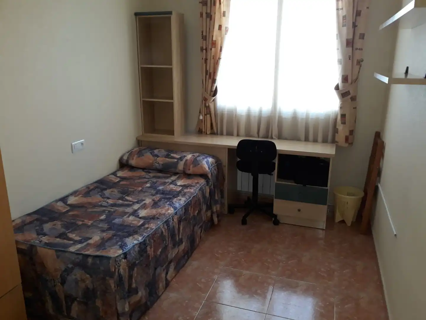 Bedroom of Flat for sale in Almansa  with Heating, Parquet flooring and Storage room