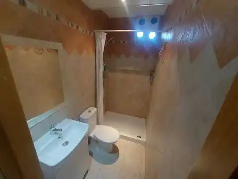 Casa adosada de alquiler en Camino Molinete, 9, Épila Baño de Casa adosada de alquiler en Épila con Calefacción, Jardín privado y Parquet