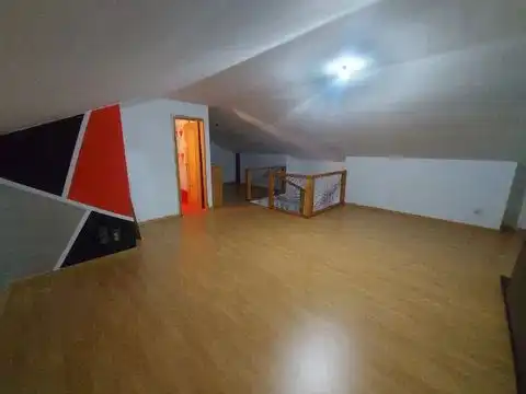 Casa adosada de alquiler en Camino Molinete, 9, Épila Casa adosada de alquiler en Épila con Calefacción, Jardín privado y Parquet