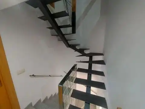 Casa adosada de alquiler en Camino Molinete, 9, Épila Casa adosada de alquiler en Épila con Calefacción, Jardín privado y Parquet