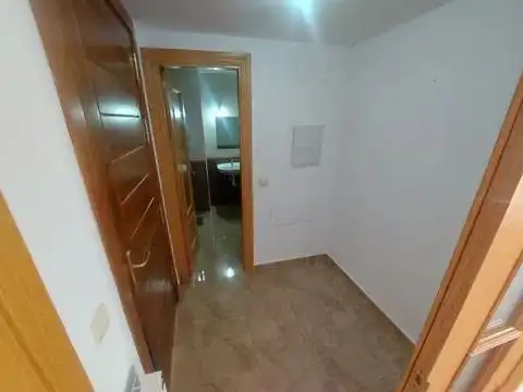Casa adosada de alquiler en Camino Molinete, 9, Épila Baño de Casa adosada de alquiler en Épila con Calefacción, Jardín privado y Parquet