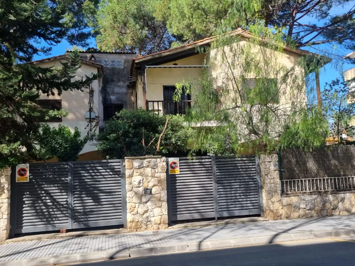 Houses for sale in Carrer del Nord, 30, Platja de Llevant Exterior view of Houses for sale in Salou with Private garden, Terrace and Furnished
