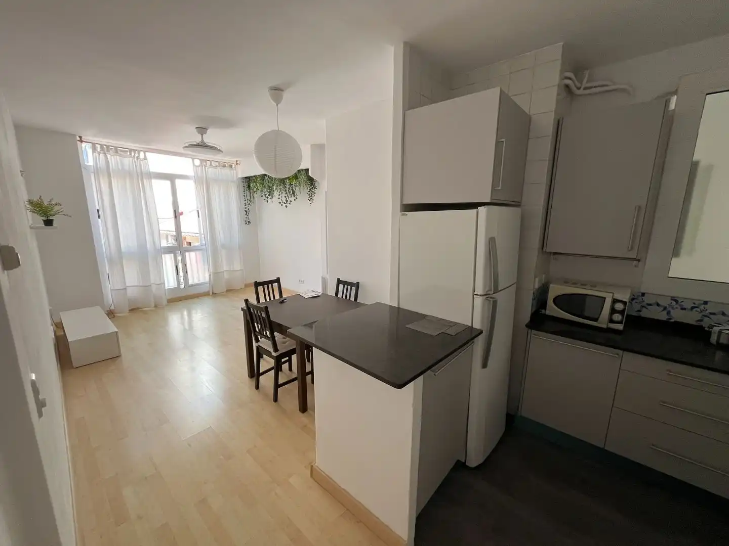 Room in Carrer dels Madrazo, 30, Sant Gervasi- Galvany Kitchen of Flat for share in Barcelona with Air Conditioner, Heating and Parquet flooring