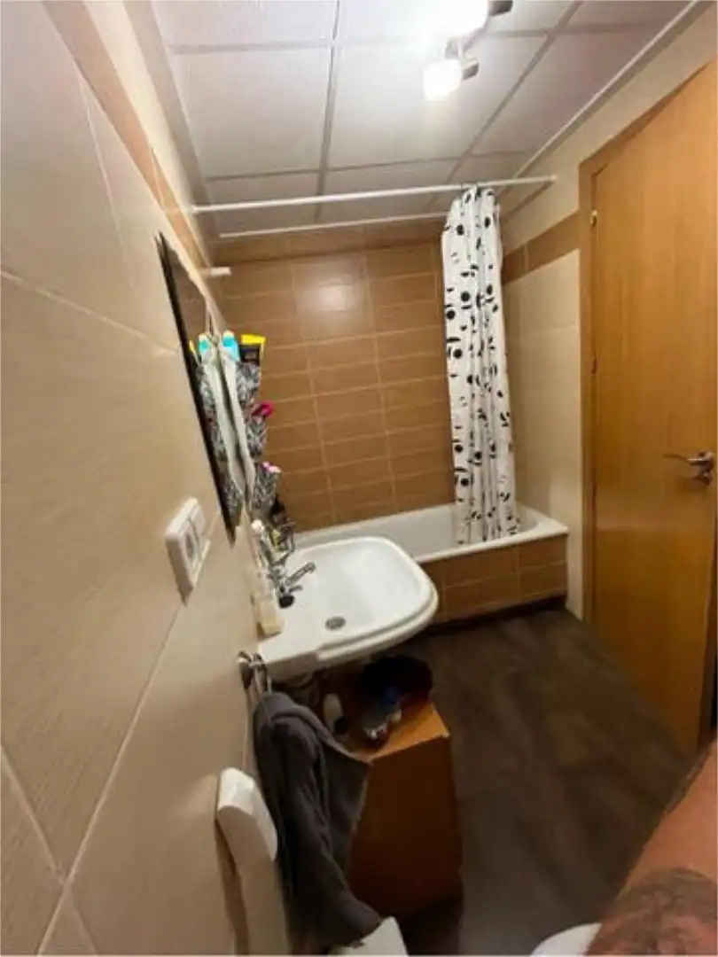 Baño de Piso de alquiler en Murcia con Terraza y Amueblado