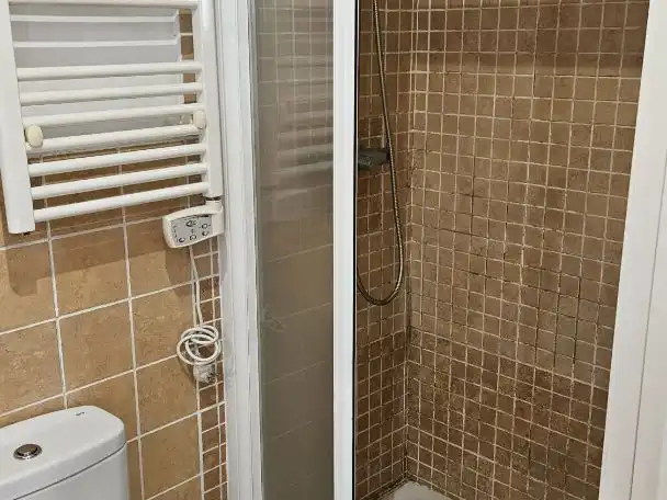 Dúplex en venta en Berruguete Baño de Dúplex en venta en Madrid Capital con Terraza y Balcón