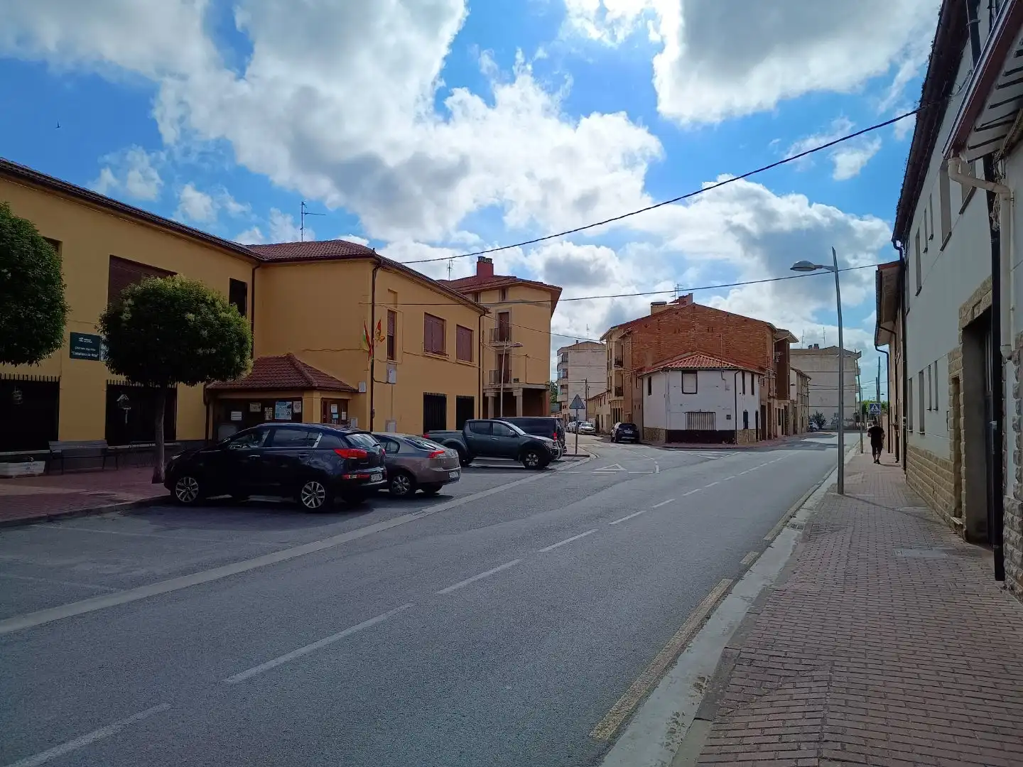 Piso en venta en Calle Miguel Villanueva, 41, Castañares de Rioja Vista exterior de Piso en venta en Castañares de Rioja con Calefacción y Amueblado