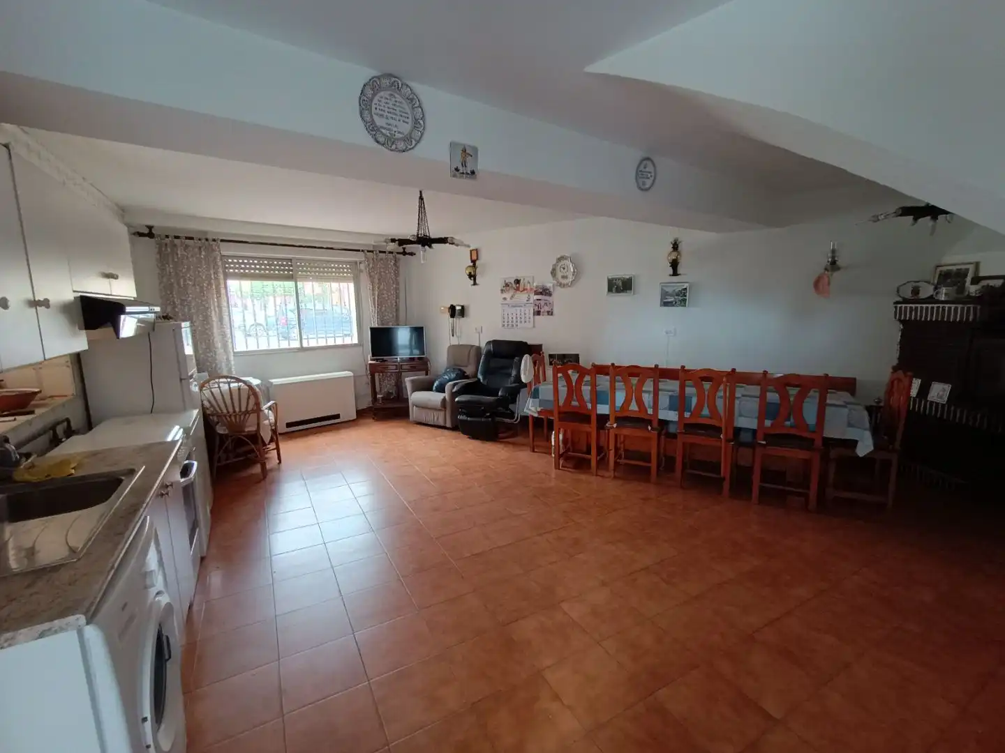 Piso en venta en Calle Miguel Villanueva, 41, Castañares de Rioja Sala de estar de Piso en venta en Castañares de Rioja con Calefacción y Amueblado