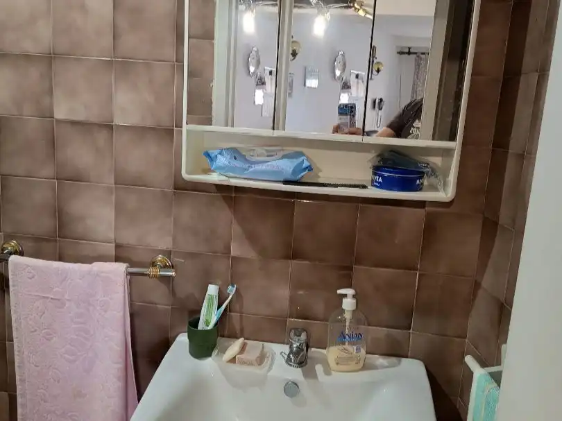 Piso en venta en Calle Miguel Villanueva, 41, Castañares de Rioja Baño de Piso en venta en Castañares de Rioja con Calefacción y Amueblado