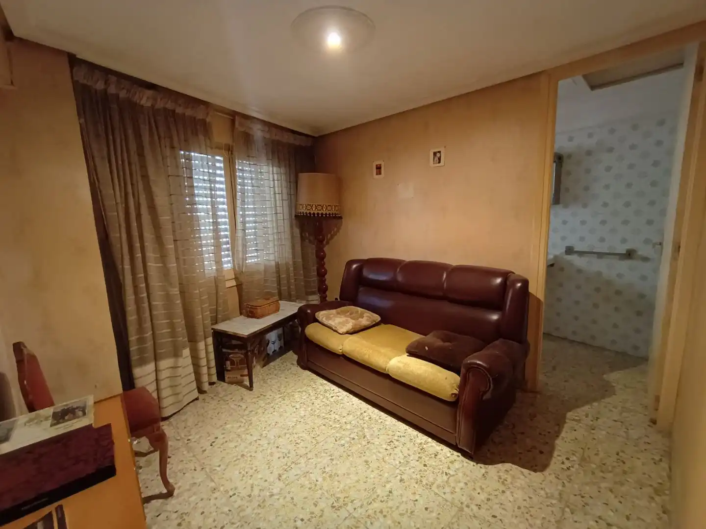 Piso en venta en Calle Miguel Villanueva, 41, Castañares de Rioja Sala de estar de Piso en venta en Castañares de Rioja con Calefacción y Amueblado