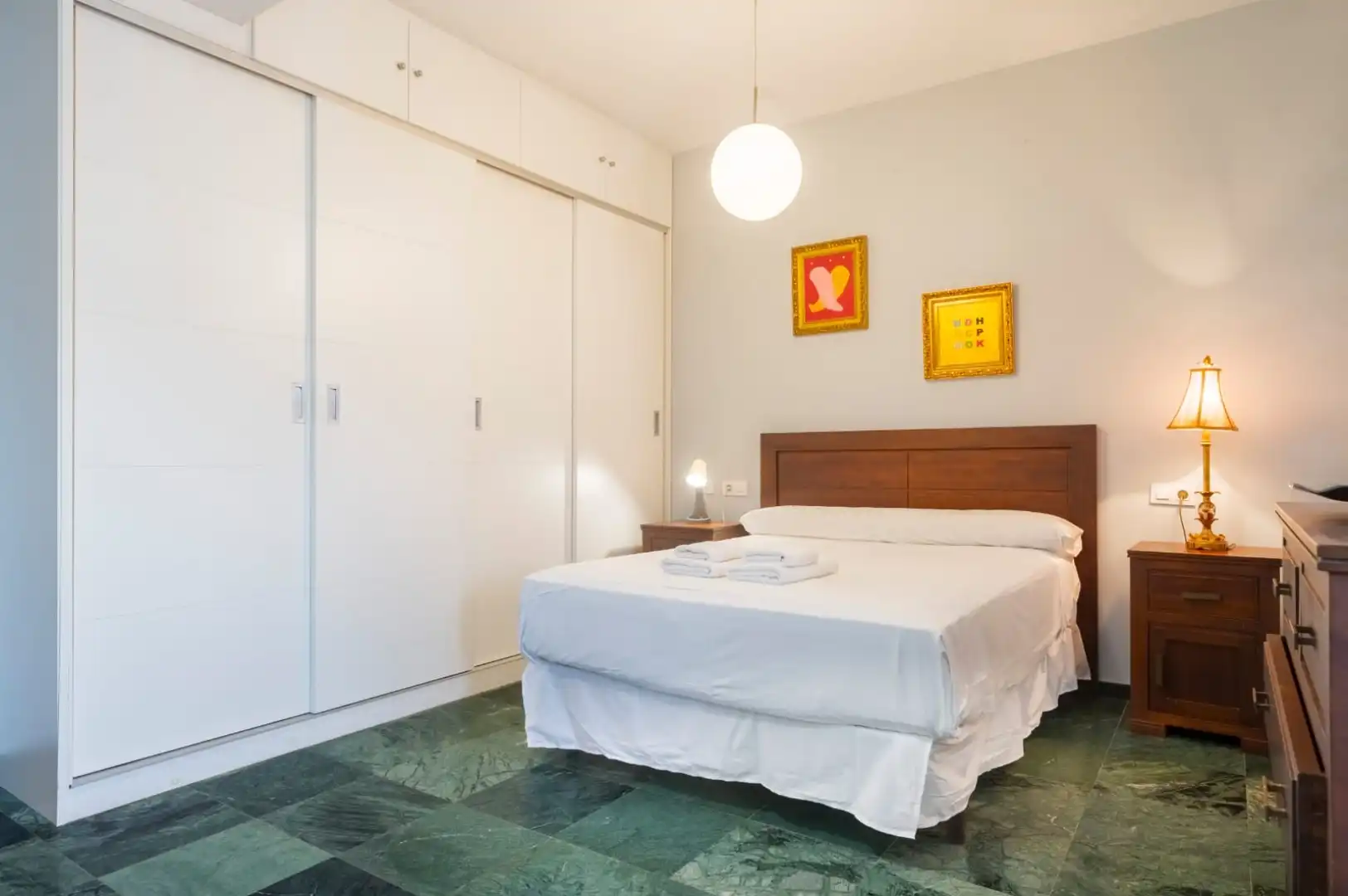 Bedroom of Flat for rent in Sevilla  with Air Conditioner, Heating and Storage room