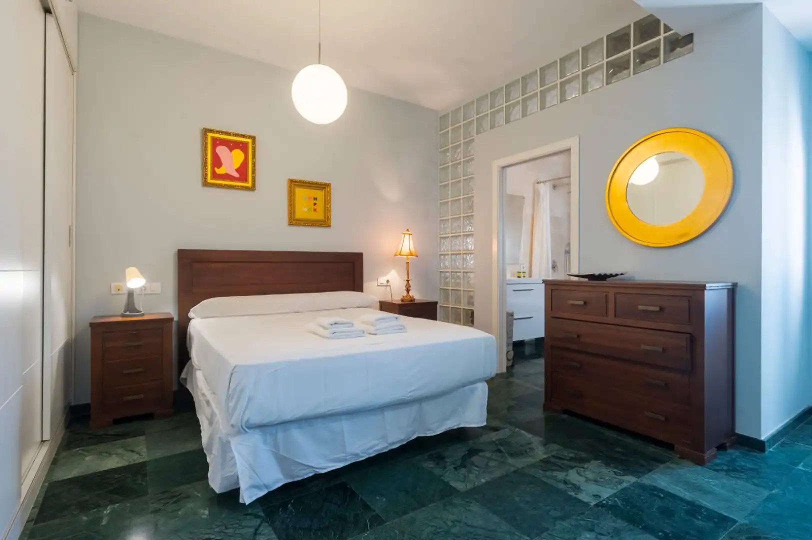 Bedroom of Flat for rent in Sevilla  with Air Conditioner, Heating and Storage room