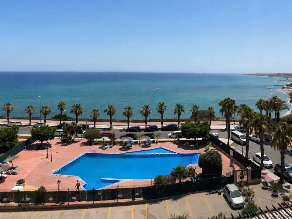 Piso en venta en Calle Fuego, 1, Aguamarina Piscina de Piso en venta en Orihuela con Aire acondicionado, Piscina y Balcón