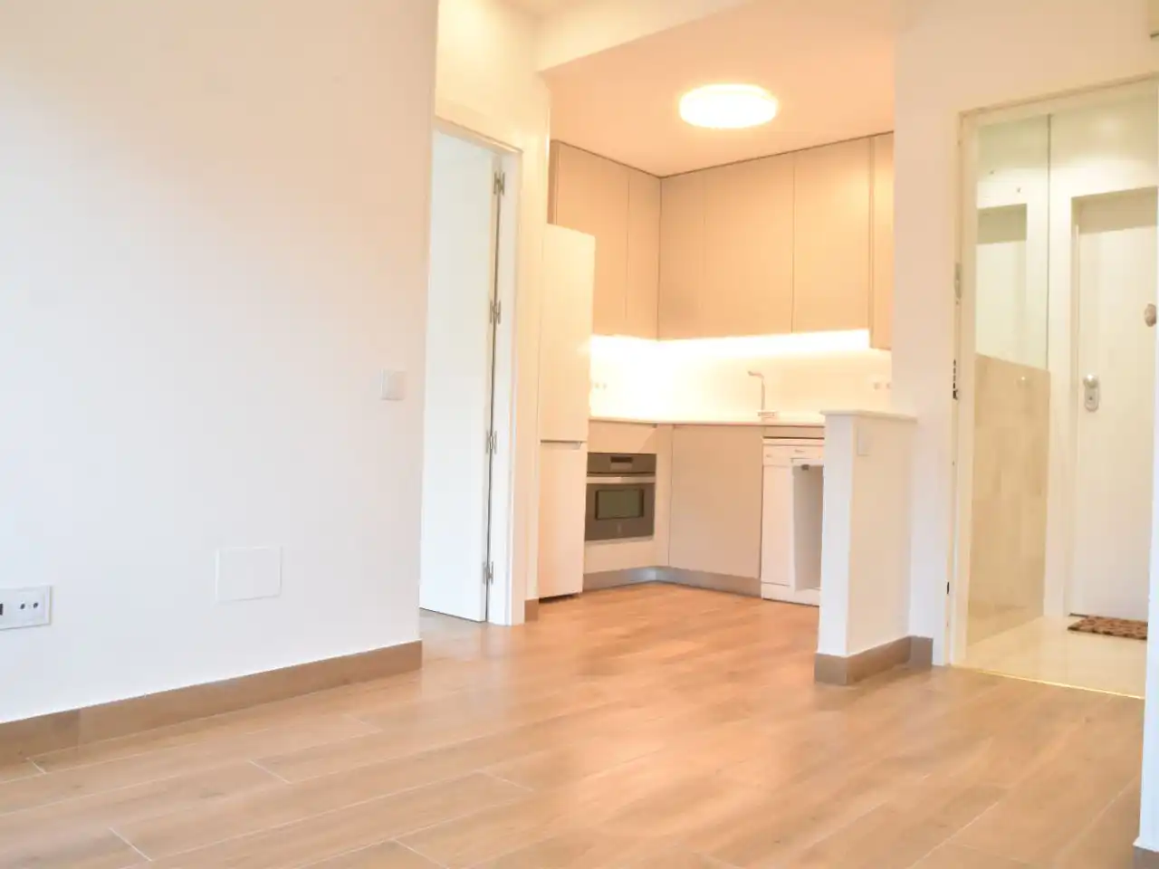 Flat for rent in Calle del Socorro, 2, Centro Kitchen of Flat for rent in Colmenar Viejo with Heating, Storage room and Balcony
