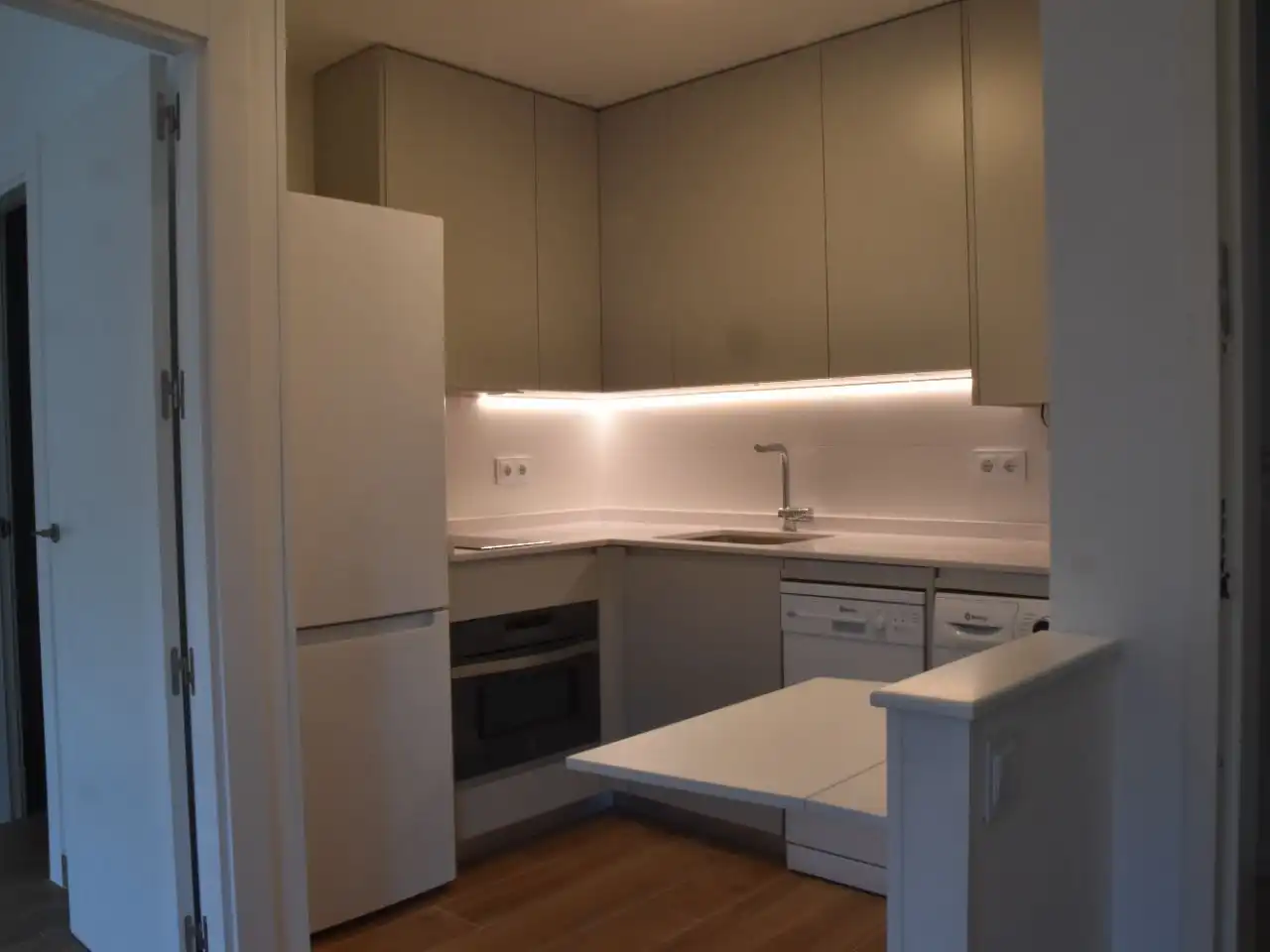 Flat for rent in Calle del Socorro, 2, Centro Kitchen of Flat for rent in Colmenar Viejo with Heating, Storage room and Balcony