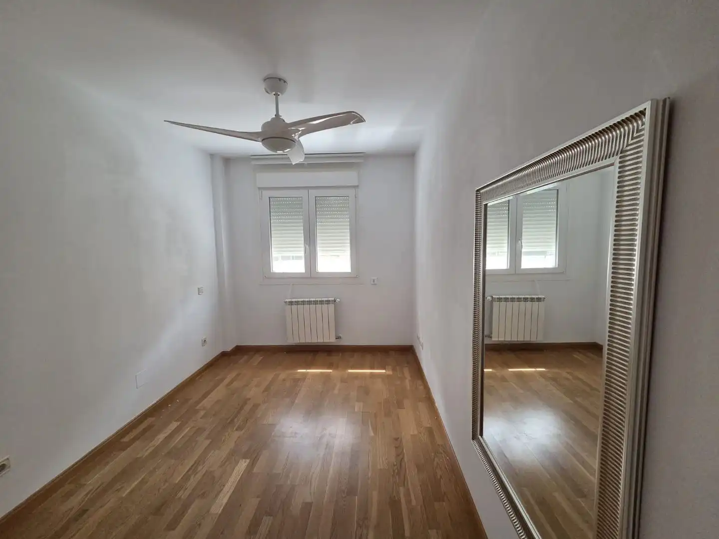 Flat for sale in Calle de Matilde Hernández, 25, San Isidro Flat for sale in Madrid with Air Conditioner, Heating and Private garden