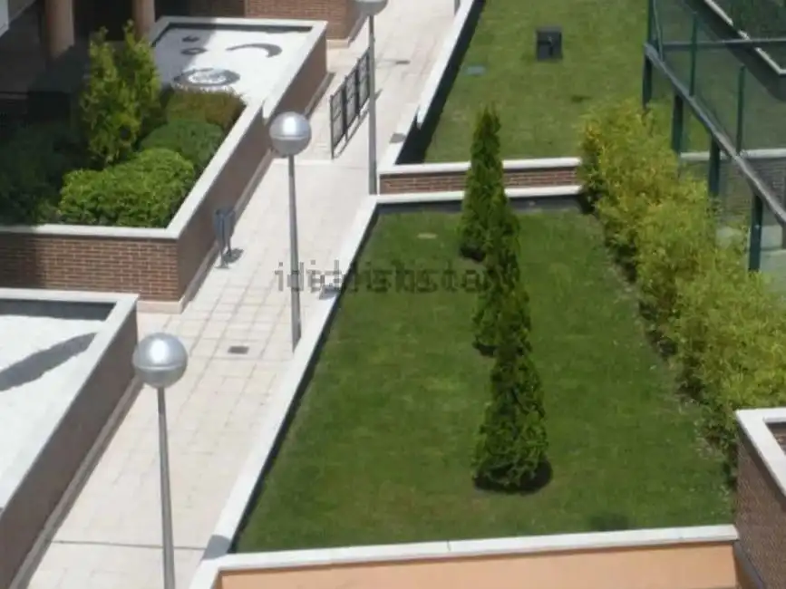 Flat for sale in Calle de Matilde Hernández, 25, San Isidro Terrace of Flat for sale in Madrid with Air Conditioner, Heating and Private garden