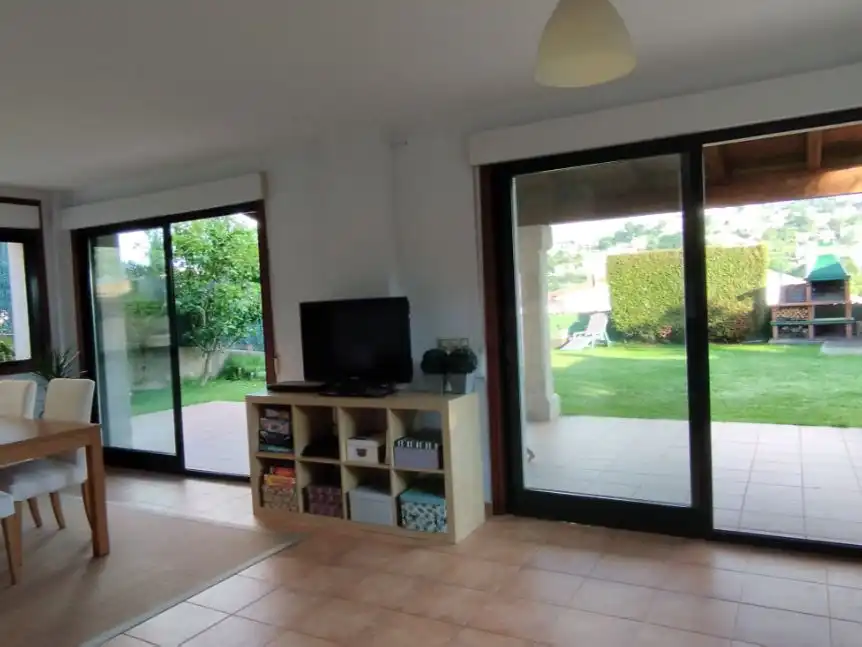 Houses for sale in Rúa dos Curros, 66, Lavadores Living room of Houses for sale in Vigo with Heating, Private garden and Parquet flooring