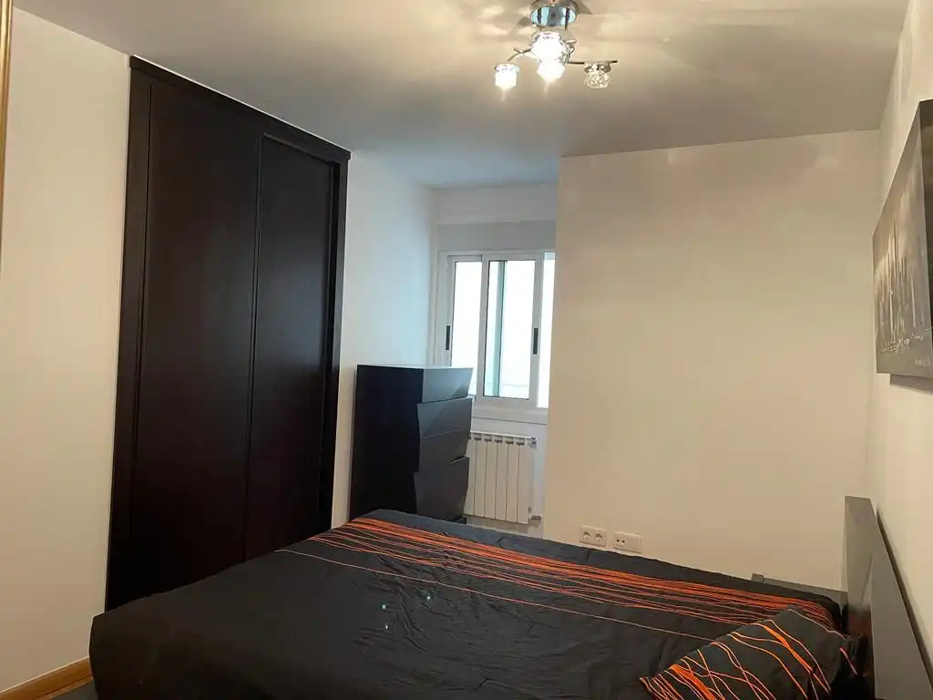 Bedroom of Flat for rent in Ames  with Heating, Parquet flooring and Storage room
