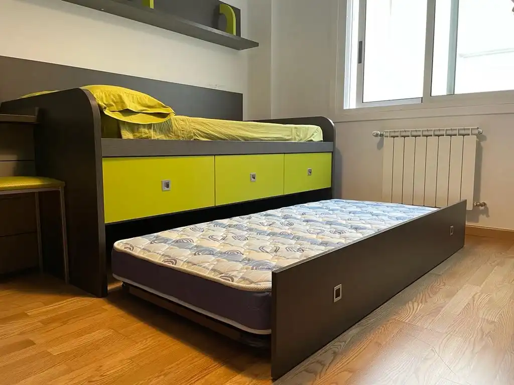 Bedroom of Flat for rent in Ames  with Heating, Parquet flooring and Storage room