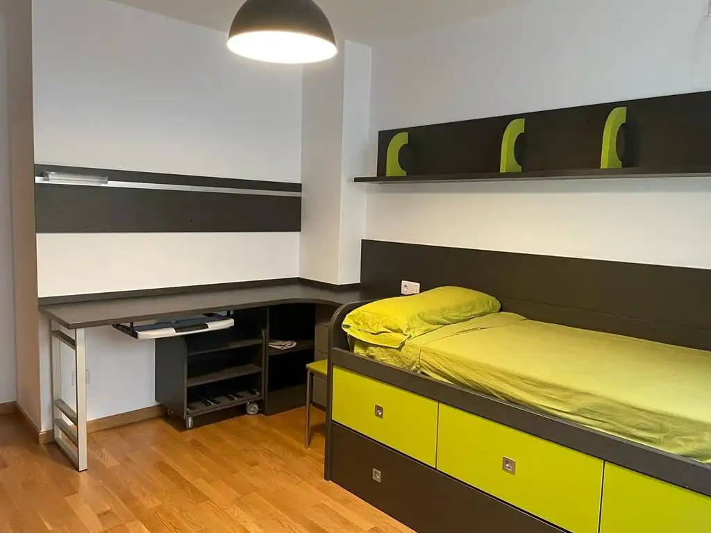Bedroom of Flat for rent in Ames  with Heating, Parquet flooring and Storage room