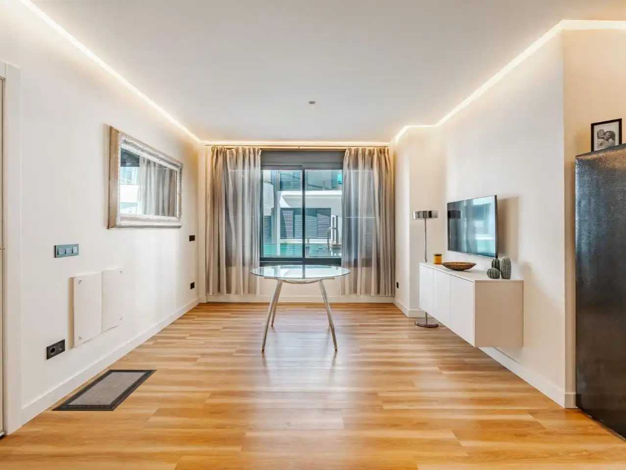 Apartament en venda a Avenida Andalucía, 30, Sierra de Estepona - Avda. de Andalucía Sala d'estar de Apartament en venda en Estepona amb Aire condicionat i Piscina