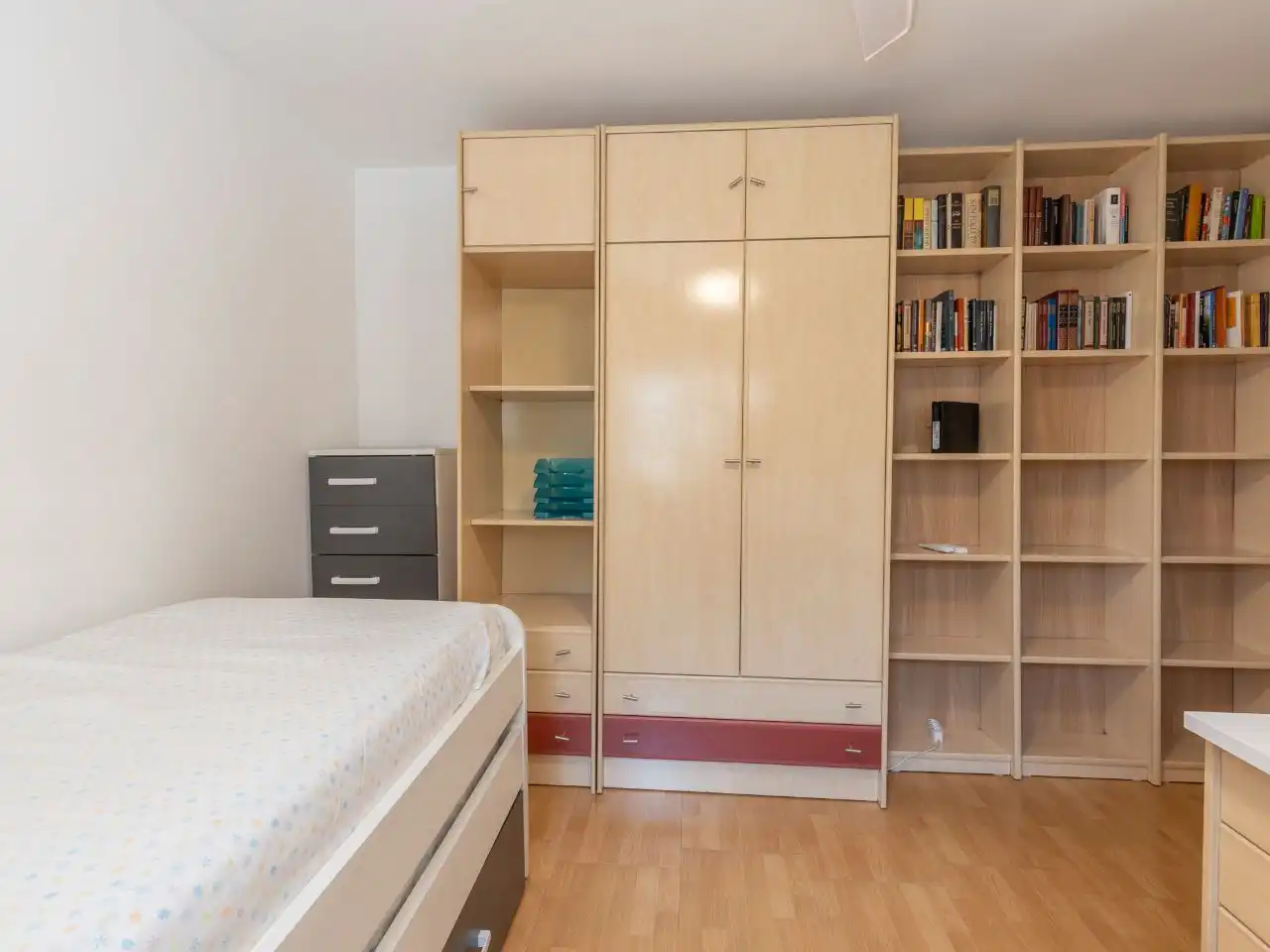 Wohnung zur Miete in Paseo Rector Antonio Gallego Morell, 38, Angustias - Chana - Encina