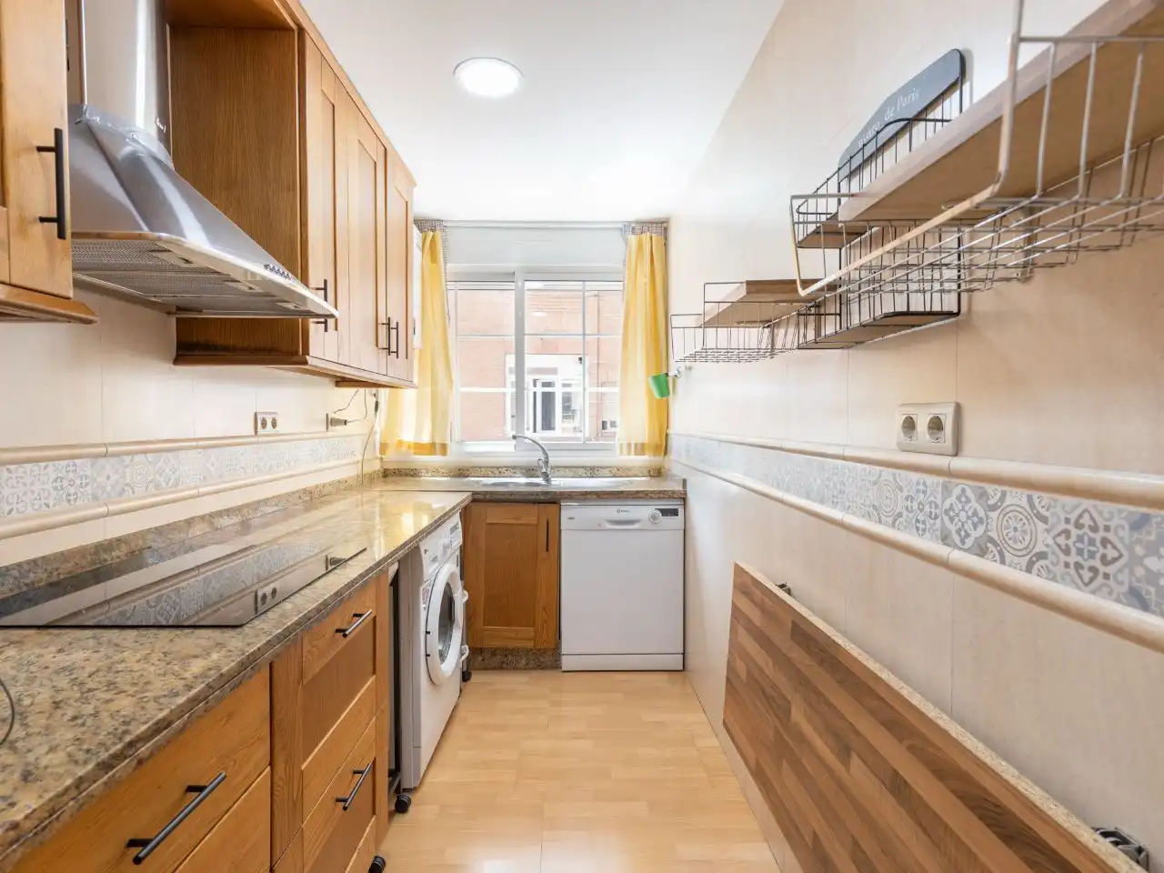 Wohnung zur Miete in Paseo Rector Antonio Gallego Morell, 38, Angustias - Chana - Encina