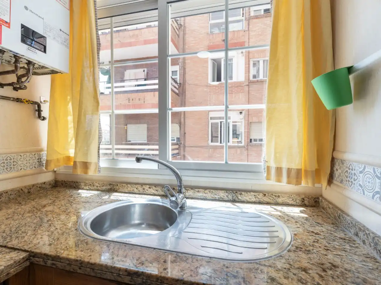 Wohnung zur Miete in Paseo Rector Antonio Gallego Morell, 38, Angustias - Chana - Encina