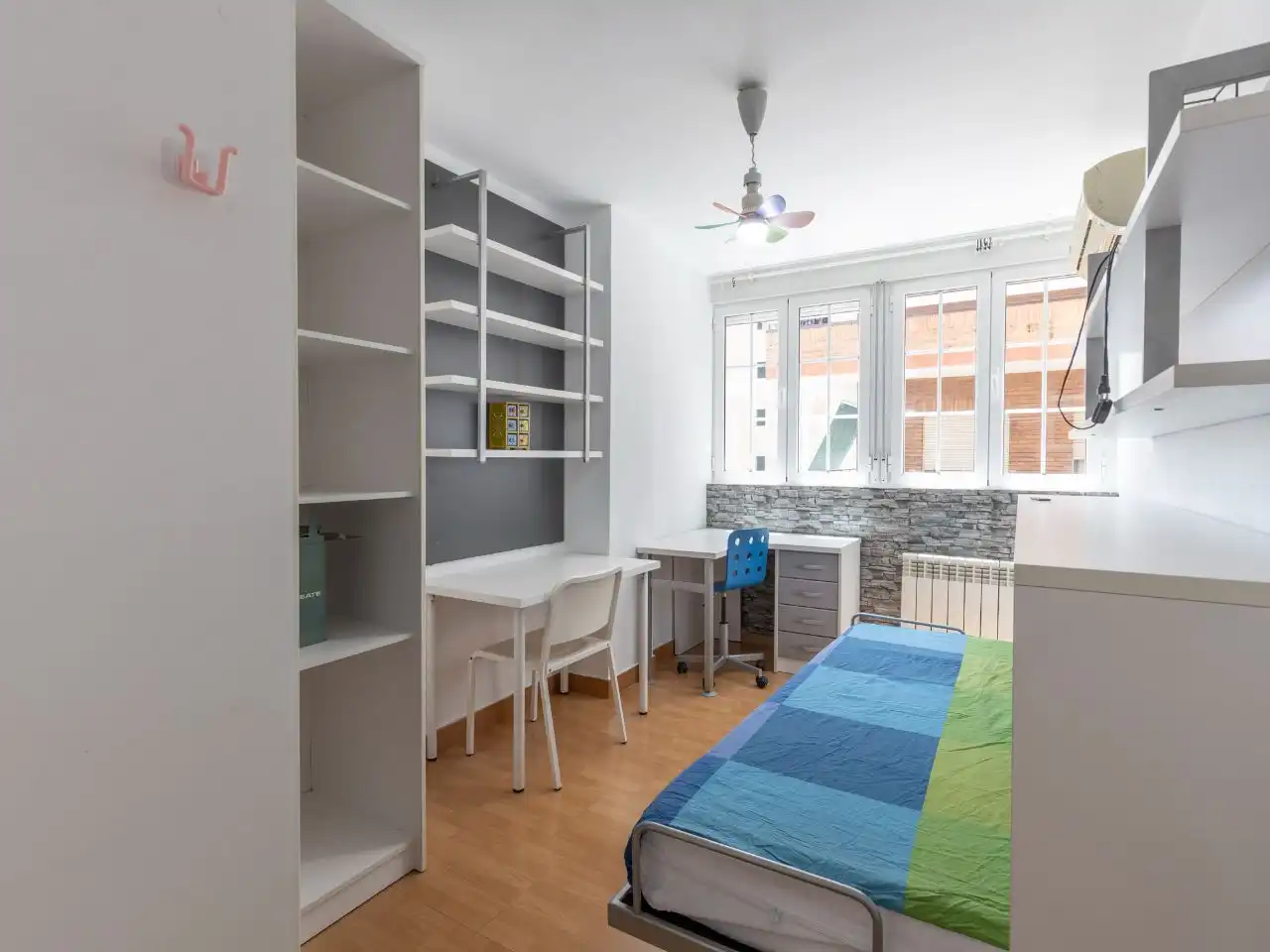 Wohnung zur Miete in Paseo Rector Antonio Gallego Morell, 38, Angustias - Chana - Encina