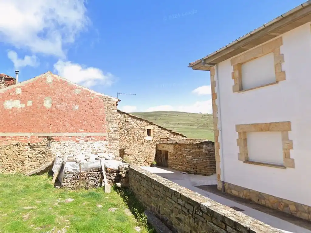Casa o chalet en venta en Calle Real, 27, Vizmanos Casa o chalet en venta en Calle Real, 27, Vizmanos