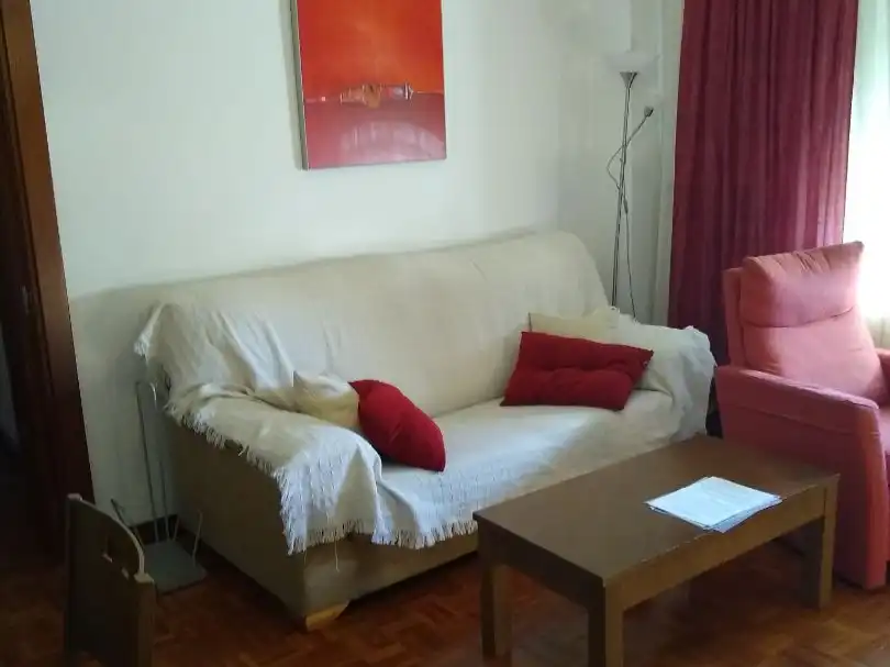 Piso de alquiler en Calle Diego Jiménez, 48, Centro Sala de estar de Piso de alquiler en Cuenca con Calefacción, Parquet y Terraza