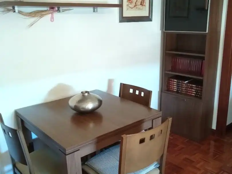 Piso de alquiler en Calle Diego Jiménez, 48, Centro Comedor de Piso de alquiler en Cuenca con Calefacción, Parquet y Terraza