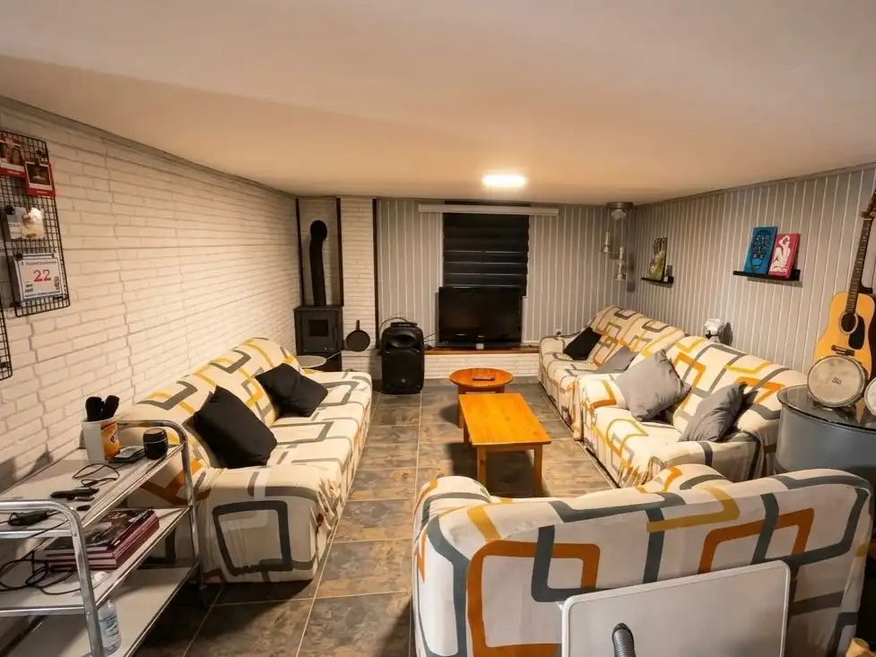 Casa o xalet en venda a Calle 8, 60, El Casar de Escalona Casa o xalet en venda en El Casar de Escalona amb Aire condicionat, Calefacció i Jardí privat